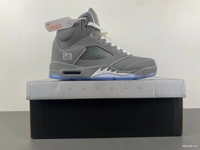 Rep TB Grey Jordan Air Retro Wolf 136027-005 5 0720